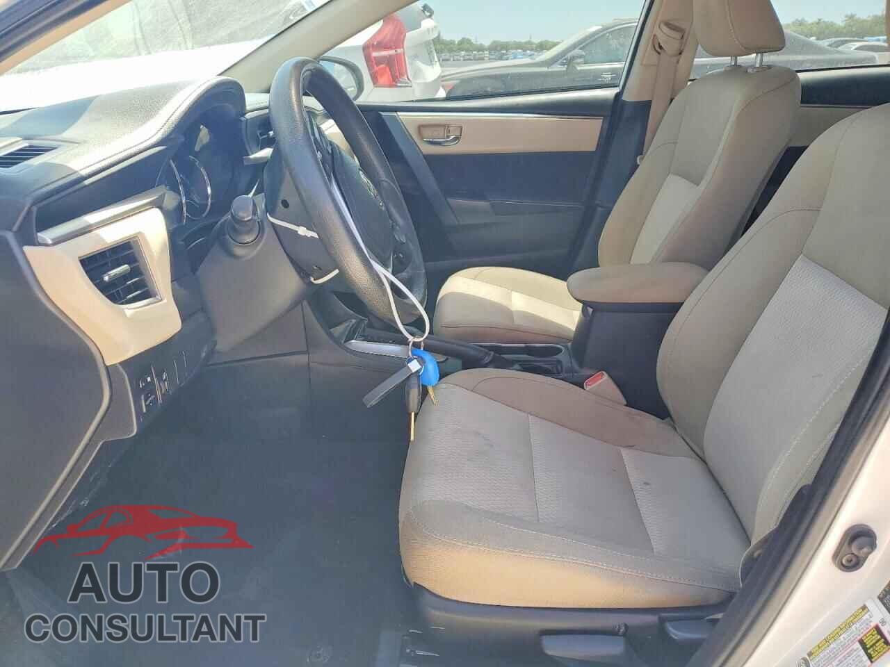 TOYOTA COROLLA 2015 - 2T1BURHEXFC457284