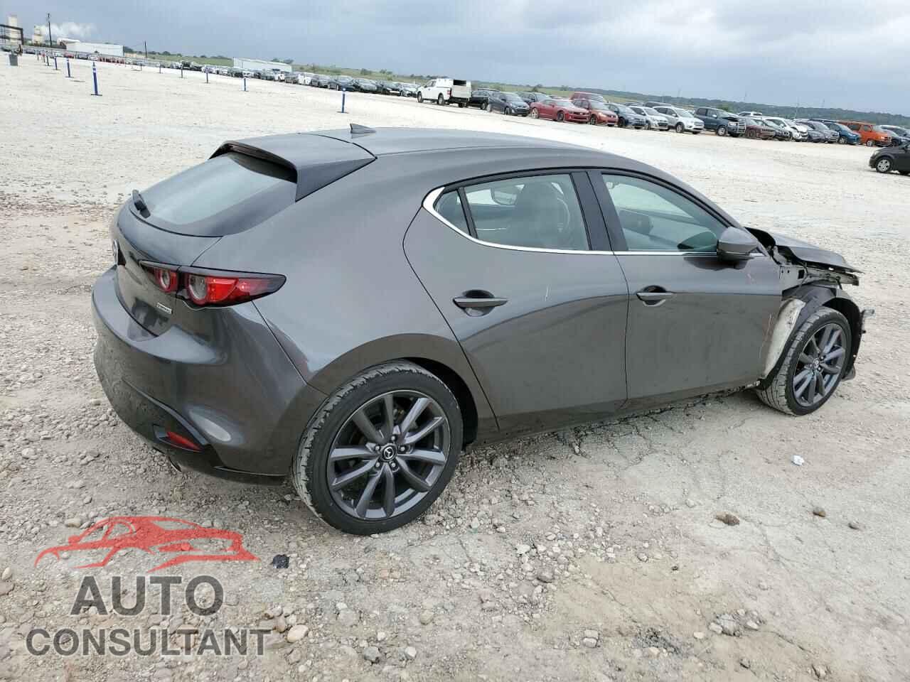 MAZDA 3 2019 - JM1BPAMM7K1131043