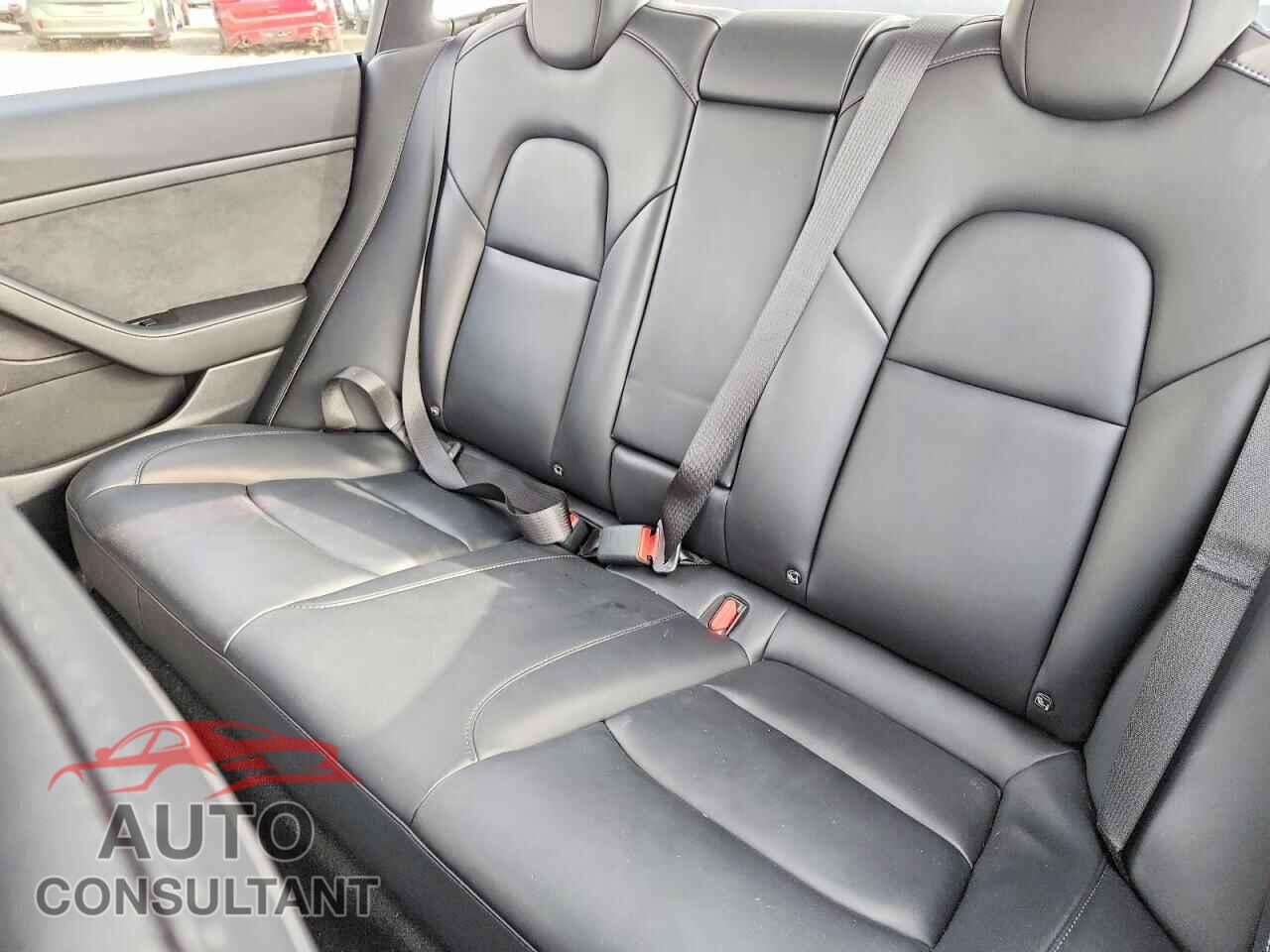 TESLA MODEL 3 2021 - 5YJ3E1EAXMF062129