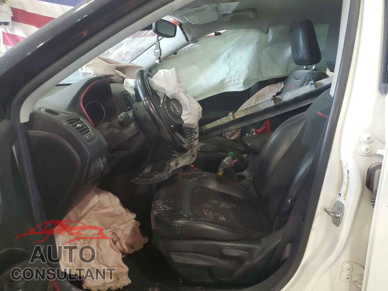 JEEP COMPASS 2020 - 3C4NJDDB5LT159383