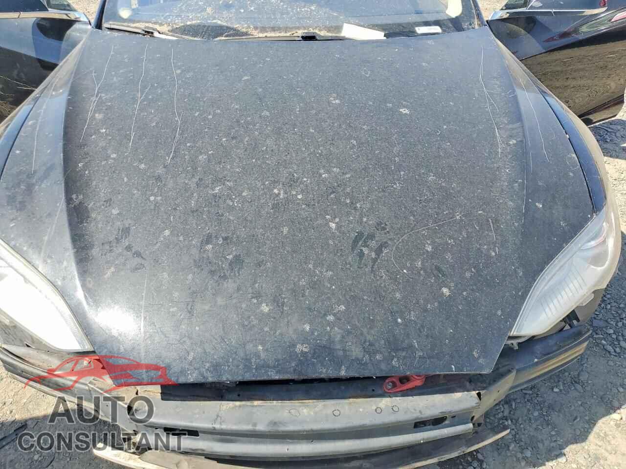 TESLA MODEL S 2013 - 5YJSA1DN2DFP05746