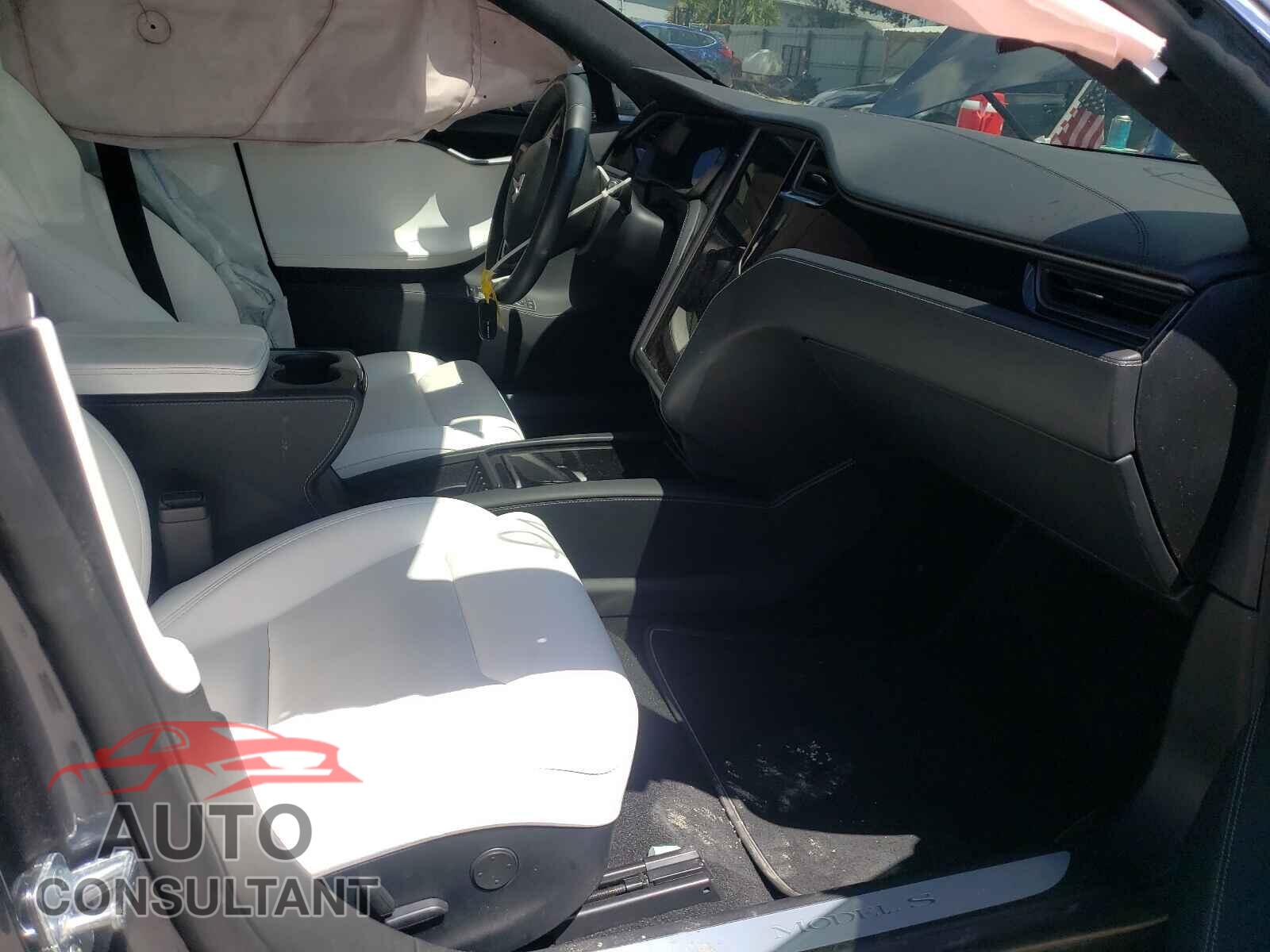 TESLA MODEL S 2020 - 5YJSA1E40LF361743