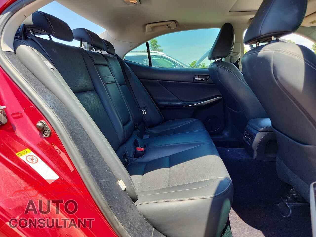 LEXUS IS 2014 - JTHBF1D21E5006343