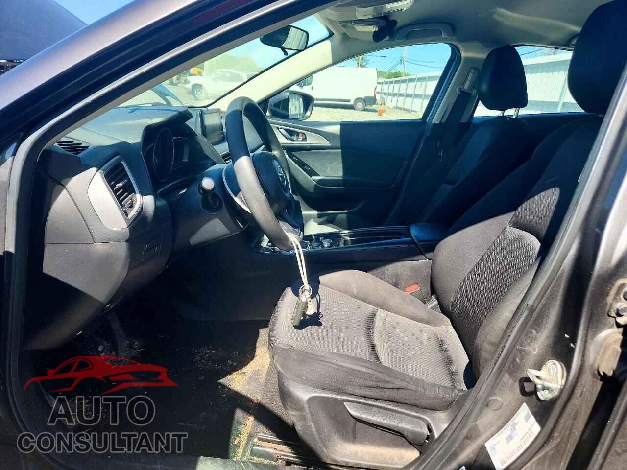 MAZDA 3 2017 - 3MZBN1U72HM135901