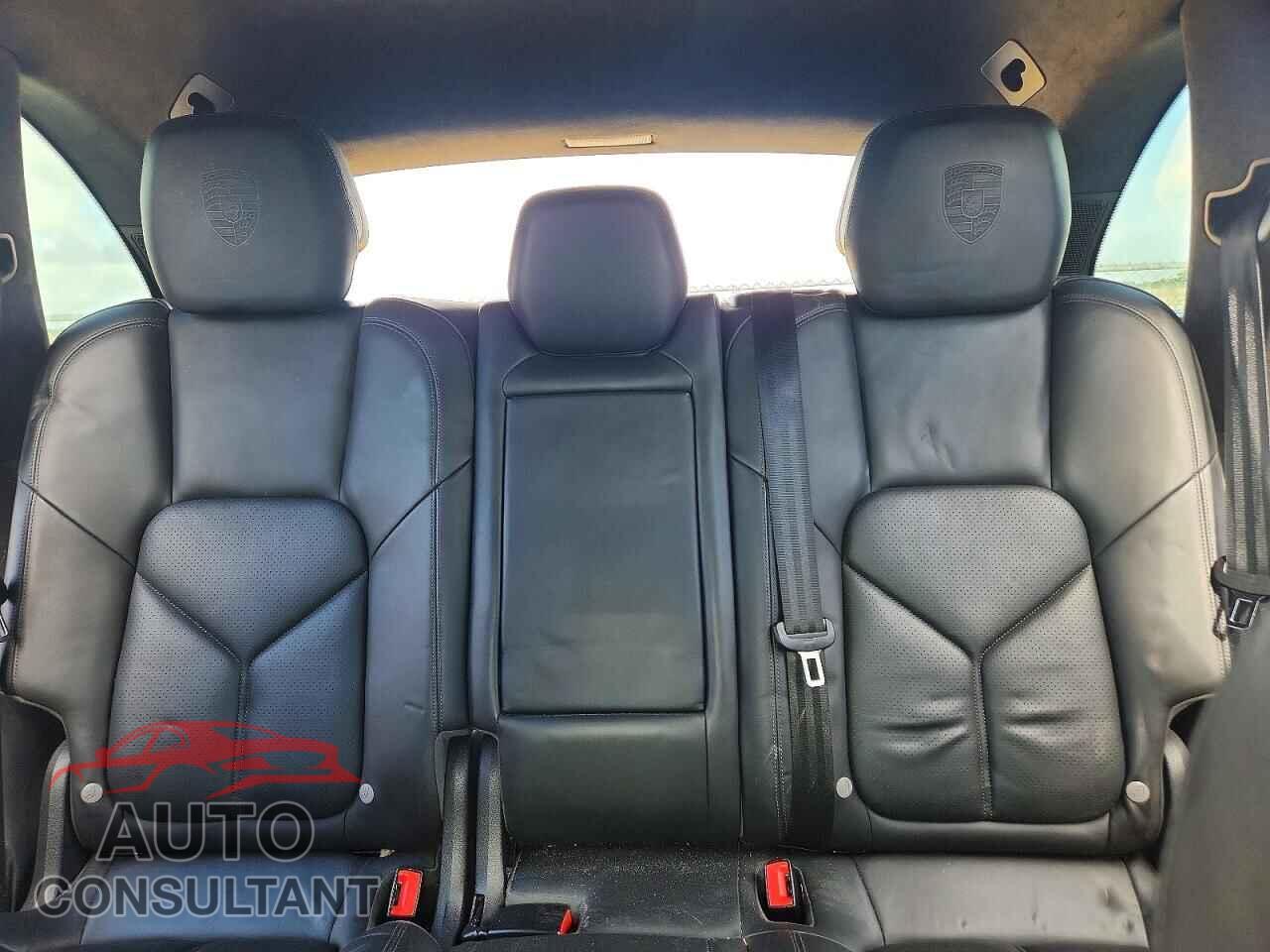 PORSCHE CAYENNE 2011 - WP1AC2A21BLA82036