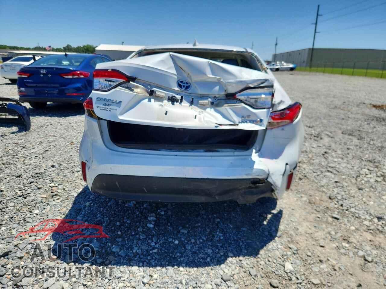 TOYOTA COROLLA 2023 - JTDBCMFE3PJ005644