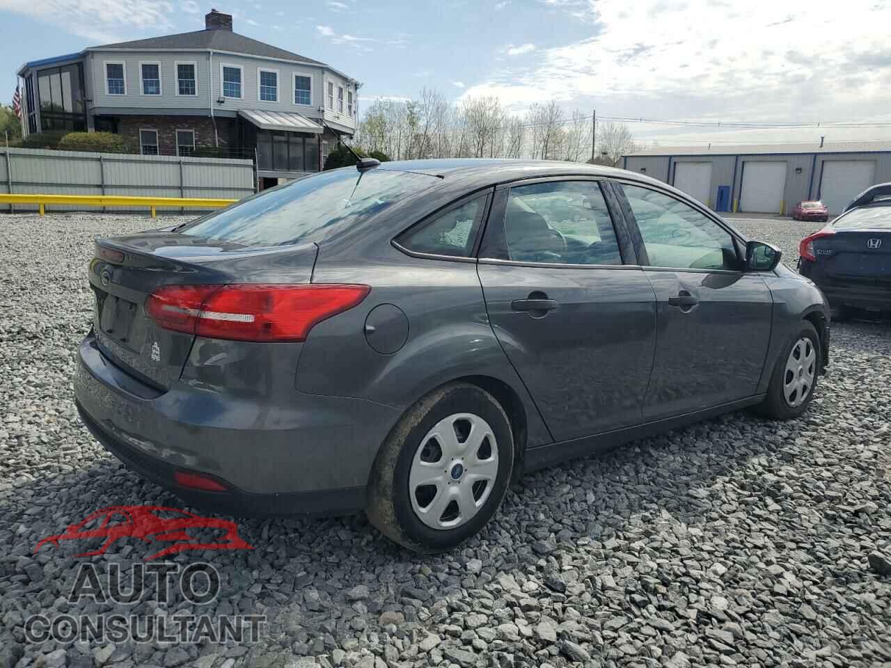 FORD FOCUS 2017 - 1FADP3E20HL250699