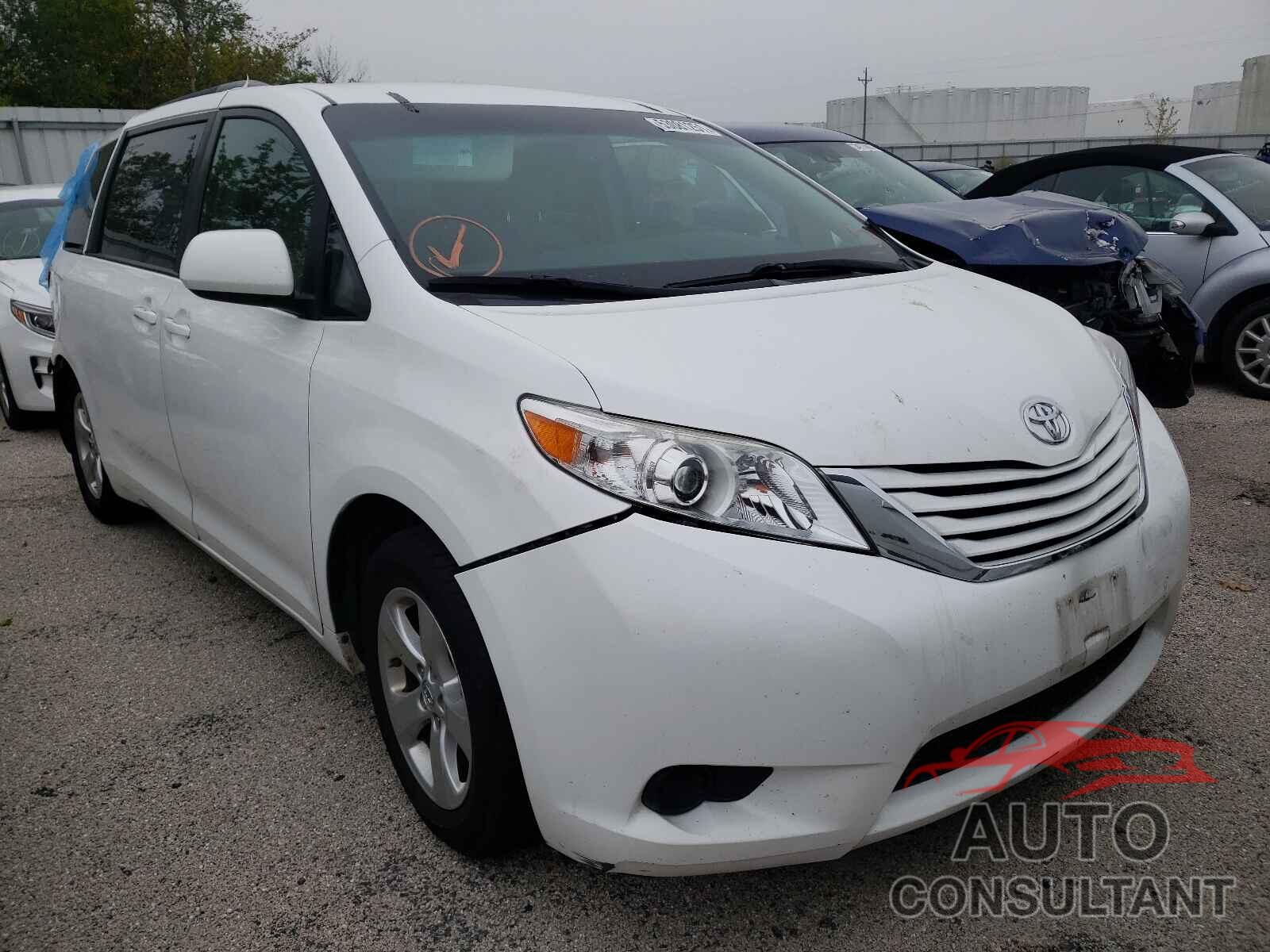 TOYOTA SIENNA 2017 - 5TDKZ3DC5HS840353