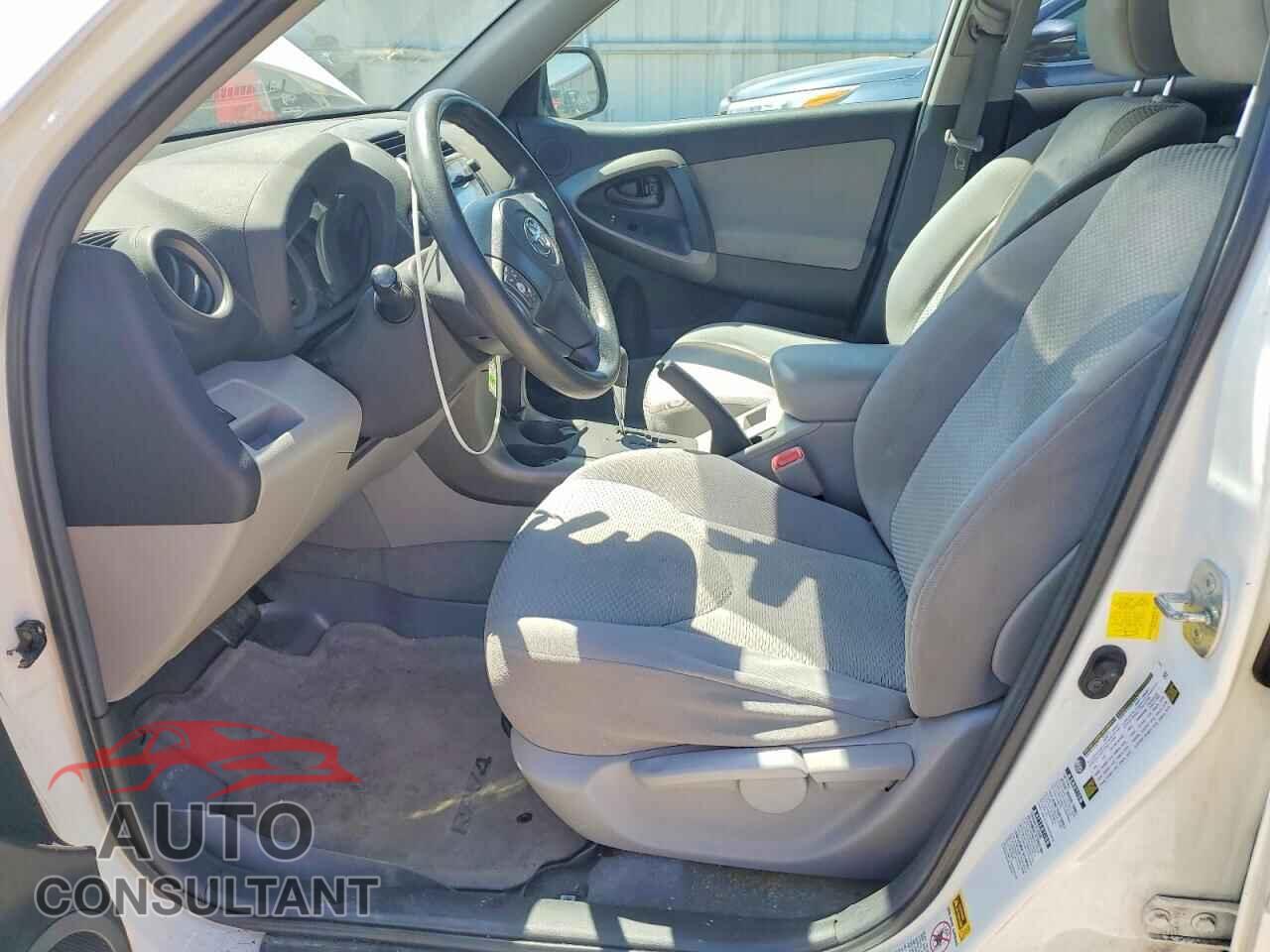 TOYOTA RAV4 2011 - 2T3BF4DV0BW135532