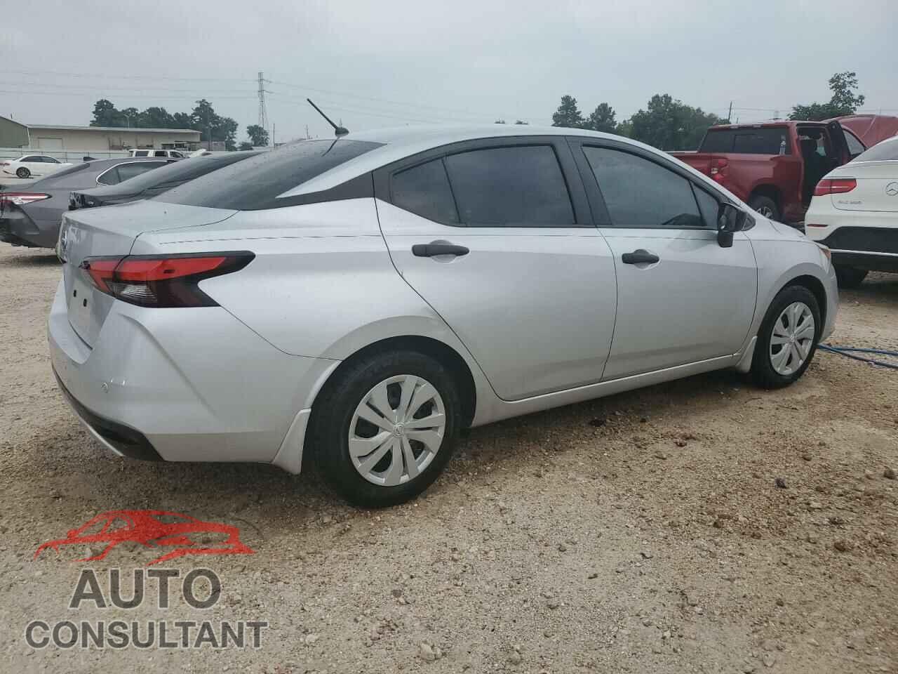 NISSAN VERSA 2021 - 3N1CN8DV5ML908247