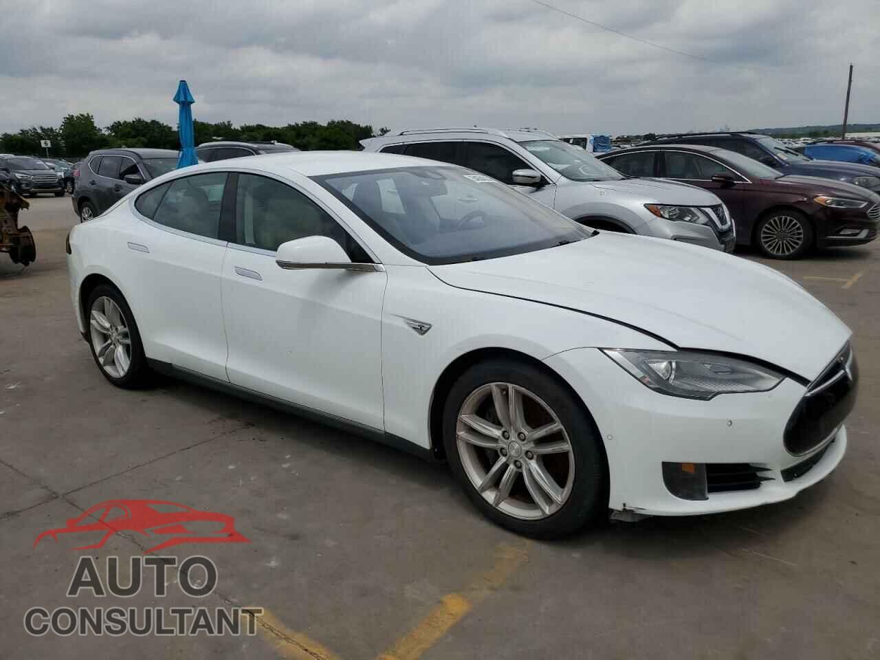 TESLA MODEL S 2016 - 5YJSA1E16GF128395