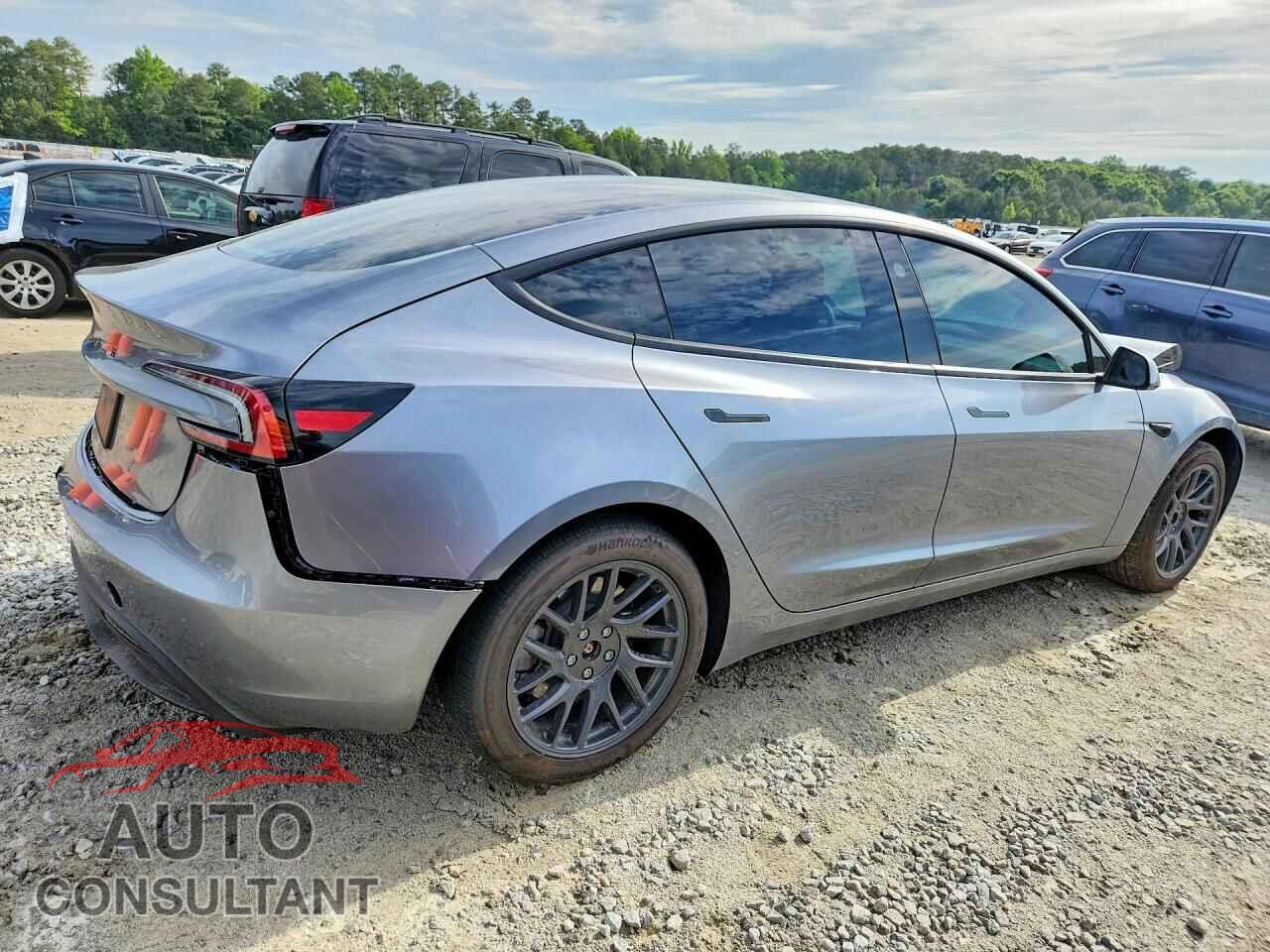 TESLA MODEL 3 2026 - 5YJ3E1EA7TF140218