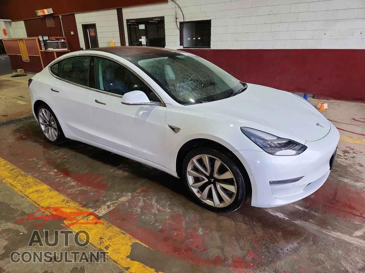 TESLA MODEL 3 2018 - 5YJ3E1EA1JF126506