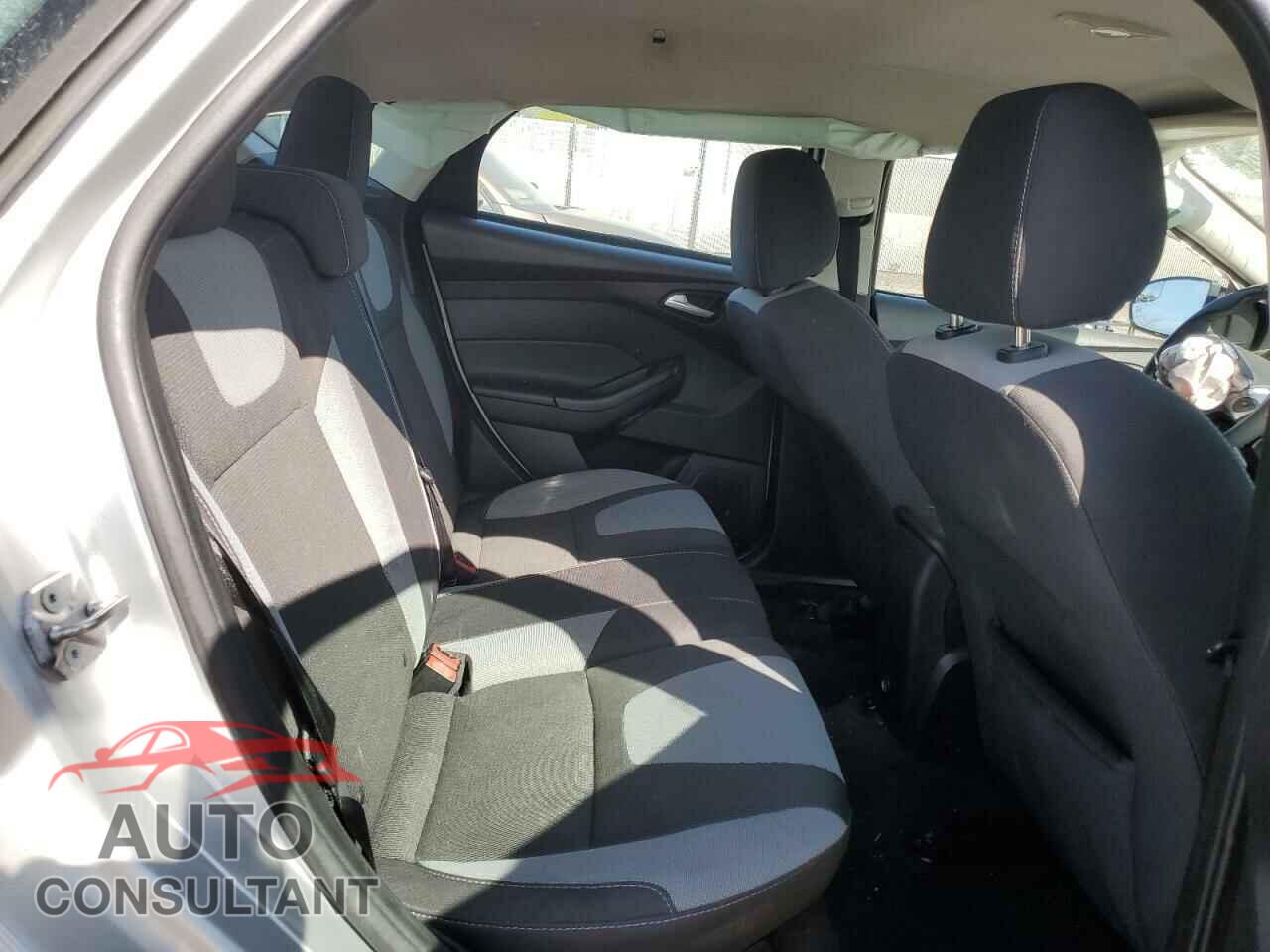 FORD FOCUS 2012 - 1FAHP3K27CL461008