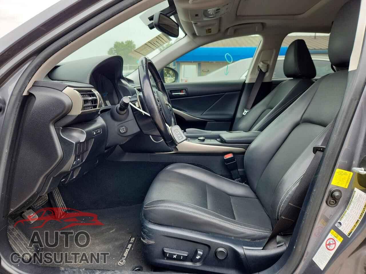 LEXUS IS 2016 - JTHBA1D29G5037373