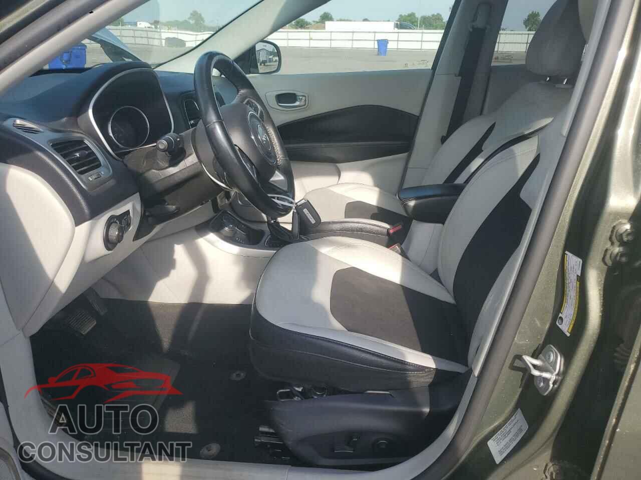 JEEP COMPASS 2017 - 3C4NJDBB2HT656336