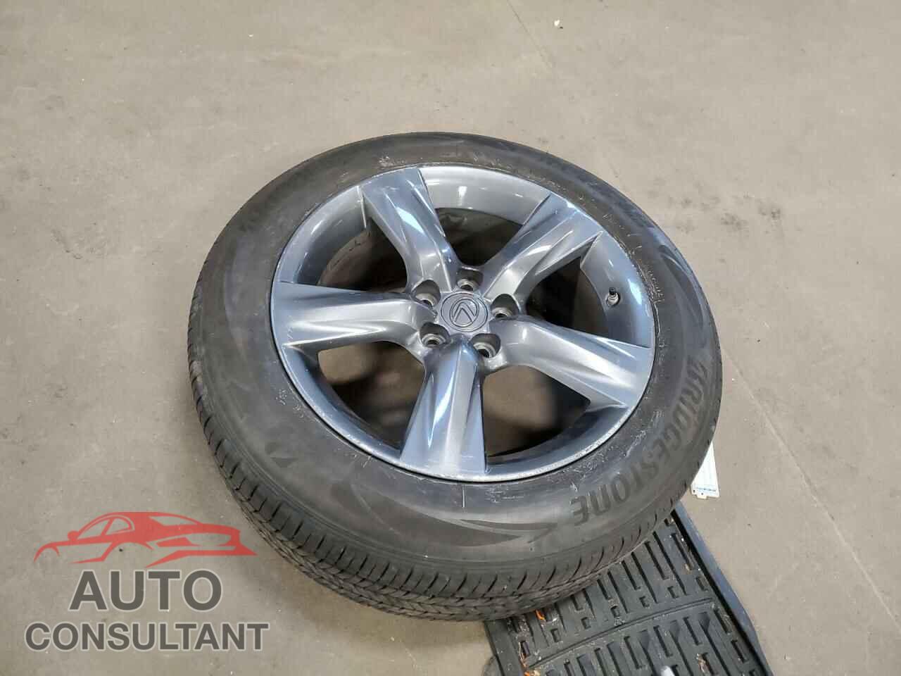 LEXUS IS 2014 - JTHBE1D22E5005348