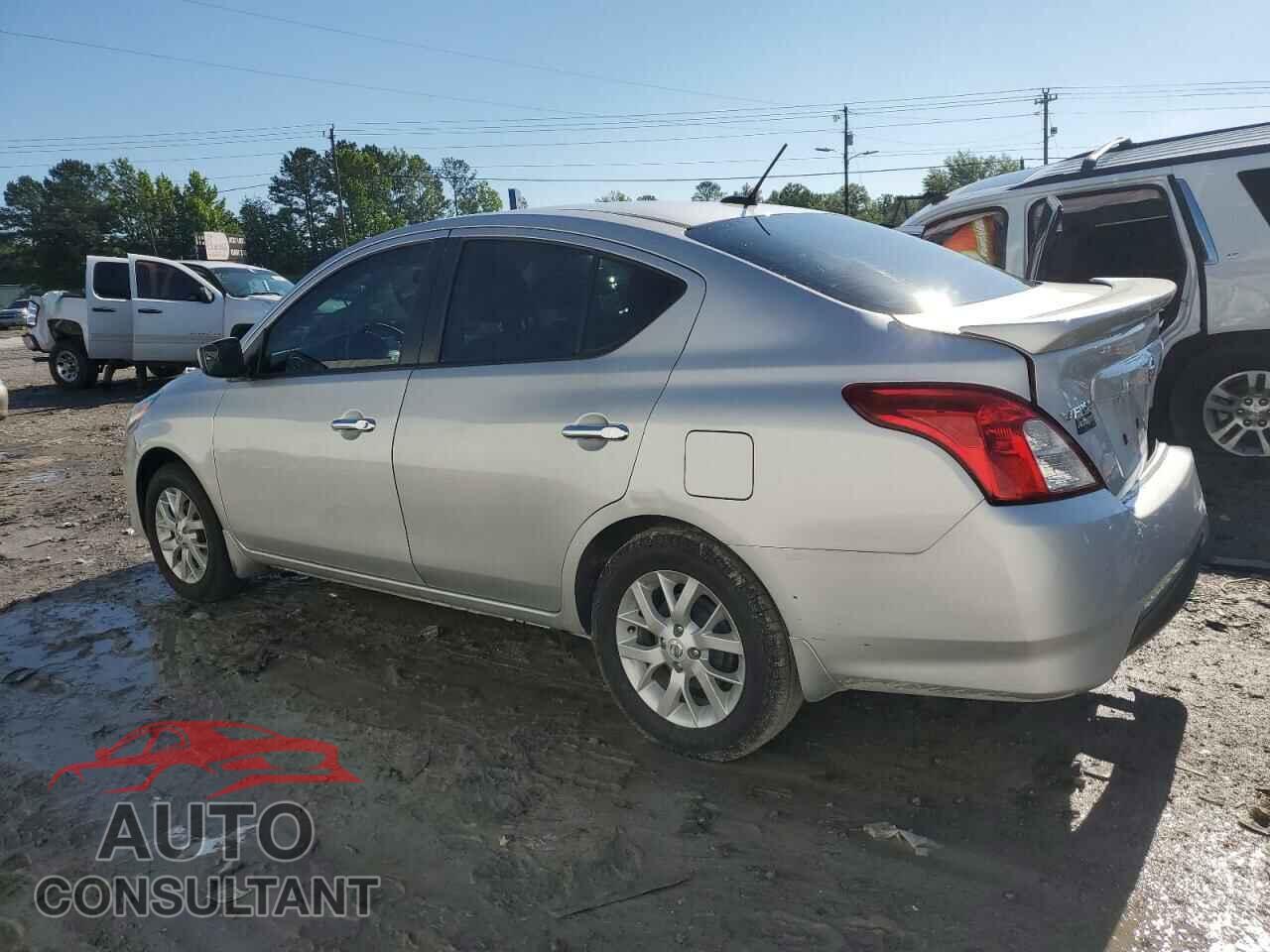 NISSAN VERSA 2017 - 3N1CN7AP3HL855876