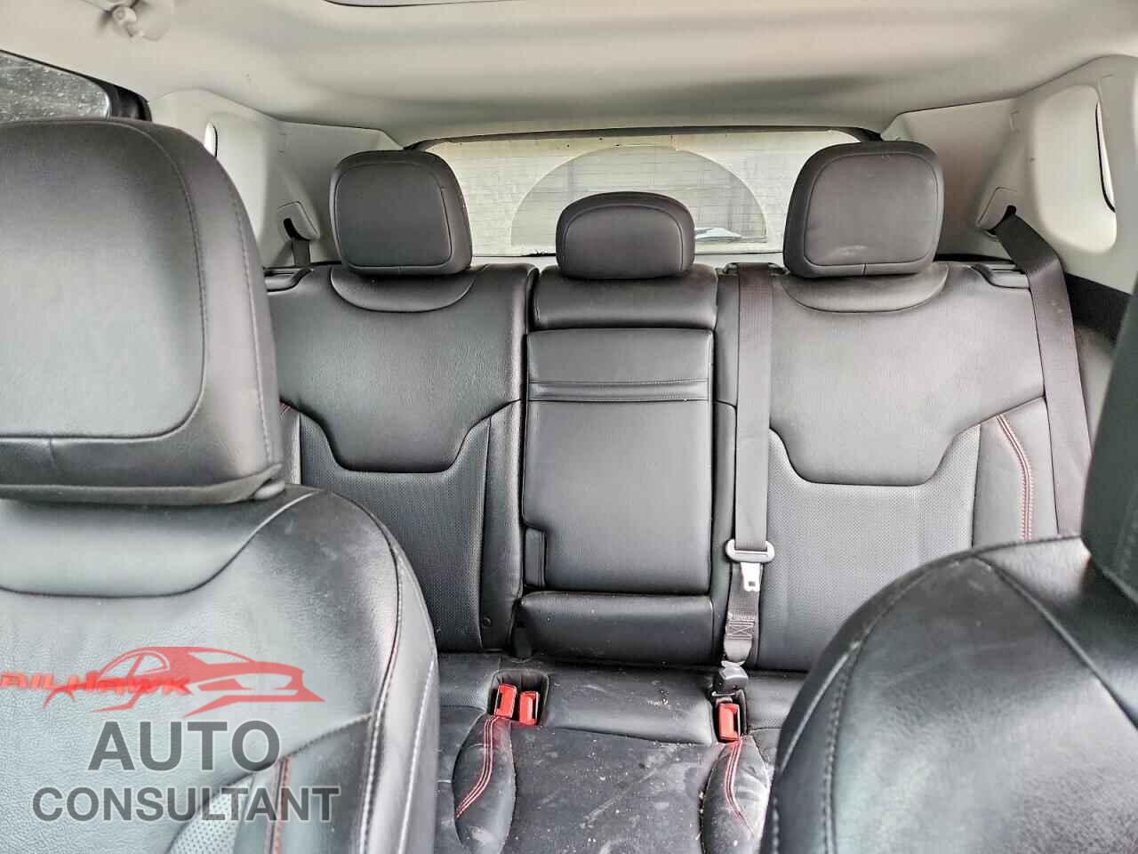 JEEP COMPASS 2019 - 3C4NJDDB7KT781353