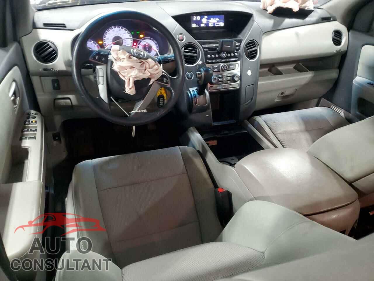 HONDA PILOT 2012 - 5FNYF4H48CB023631