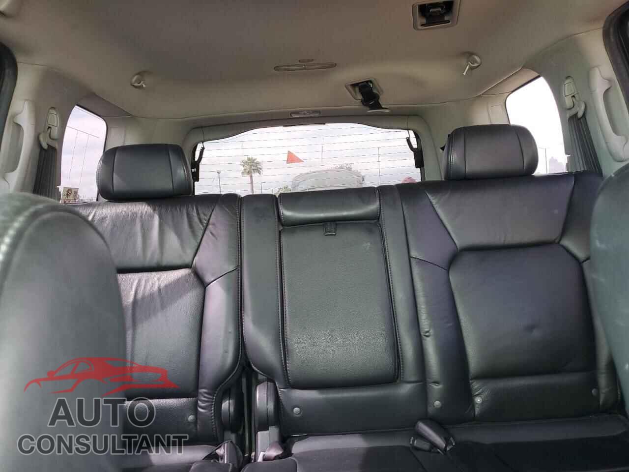 HONDA PILOT 2011 - 5FNYF3H5XBB050265