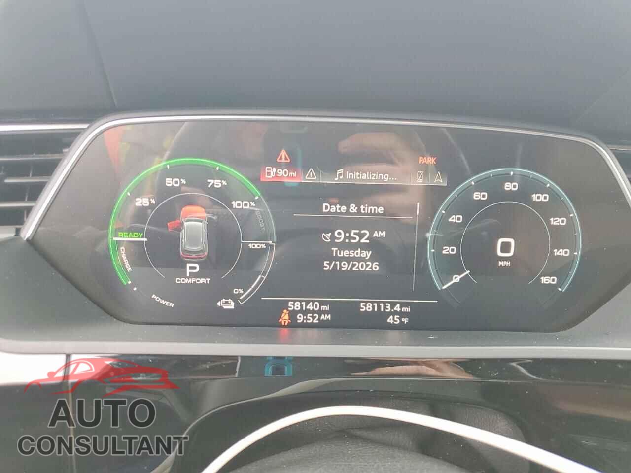AUDI E-TRON 2019 - WA1VAAGE0KB020535