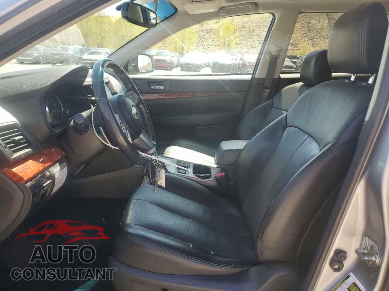 SUBARU OUTBACK 2011 - 4S4BRBLC9B3446290