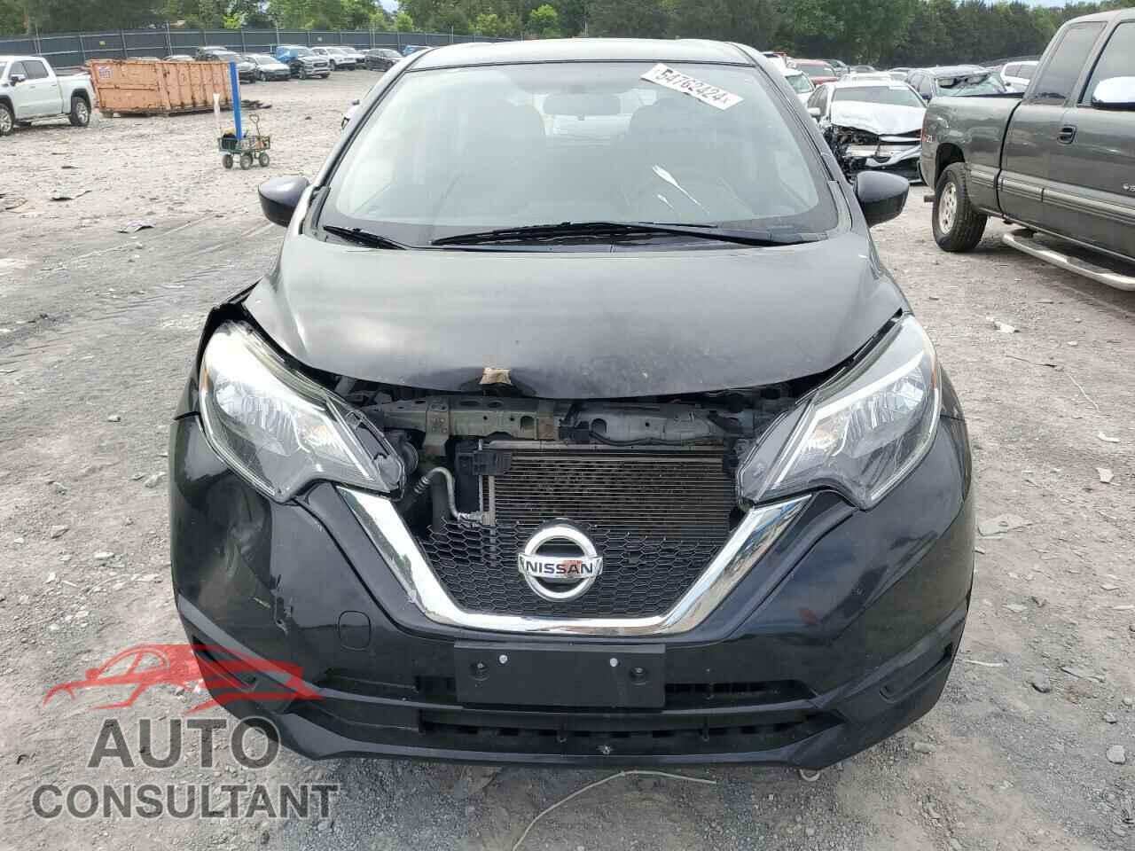 NISSAN VERSA 2018 - 3N1CE2CP0JL362985