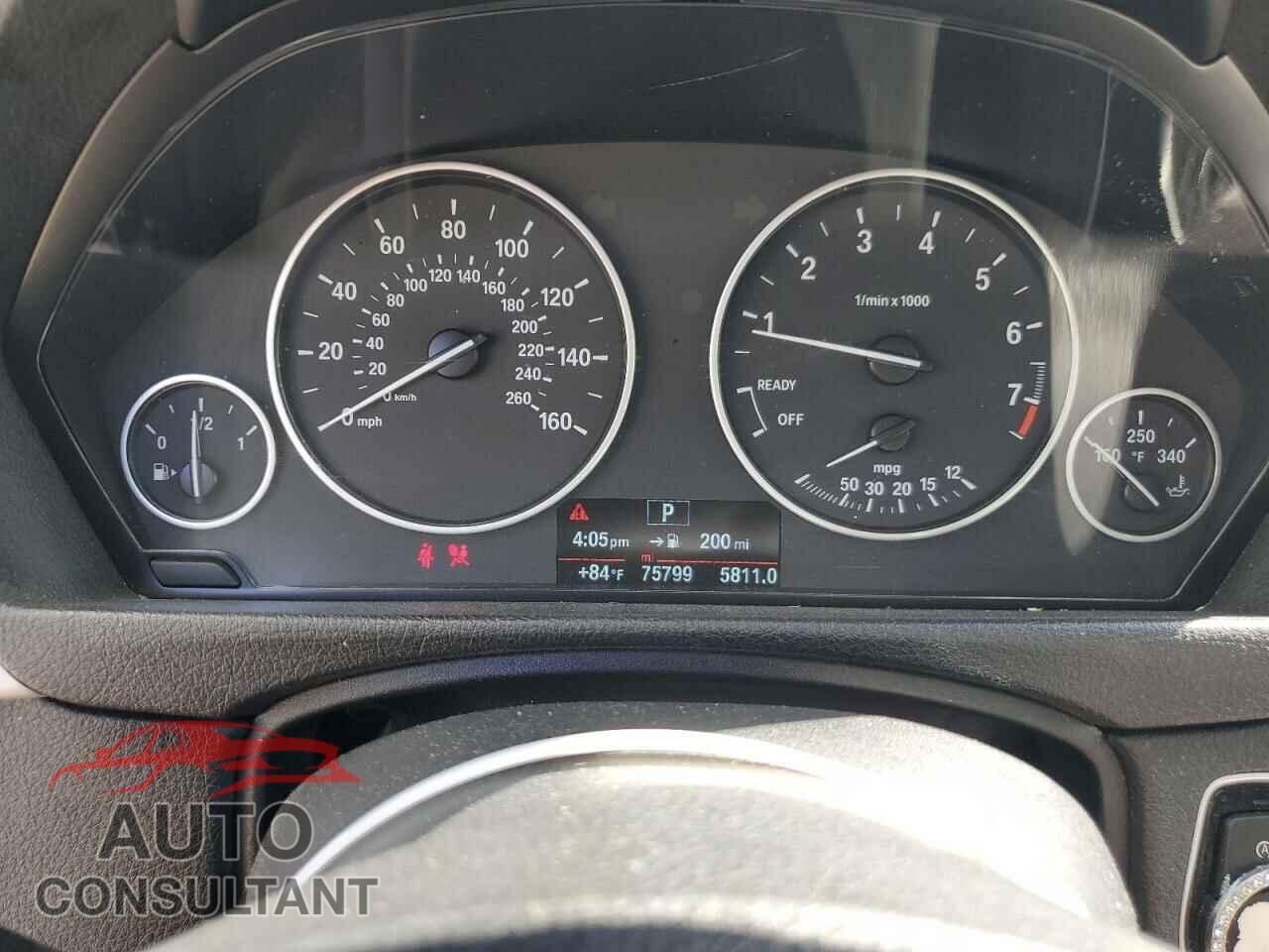 BMW 3 SERIES 2018 - WBA8A9C55JK623449