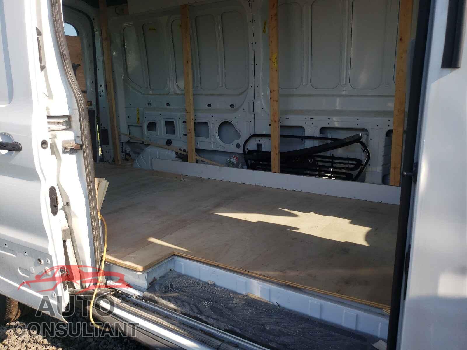 FORD TRANSIT CO 2019 - 1FTYR2CM5KKB76083