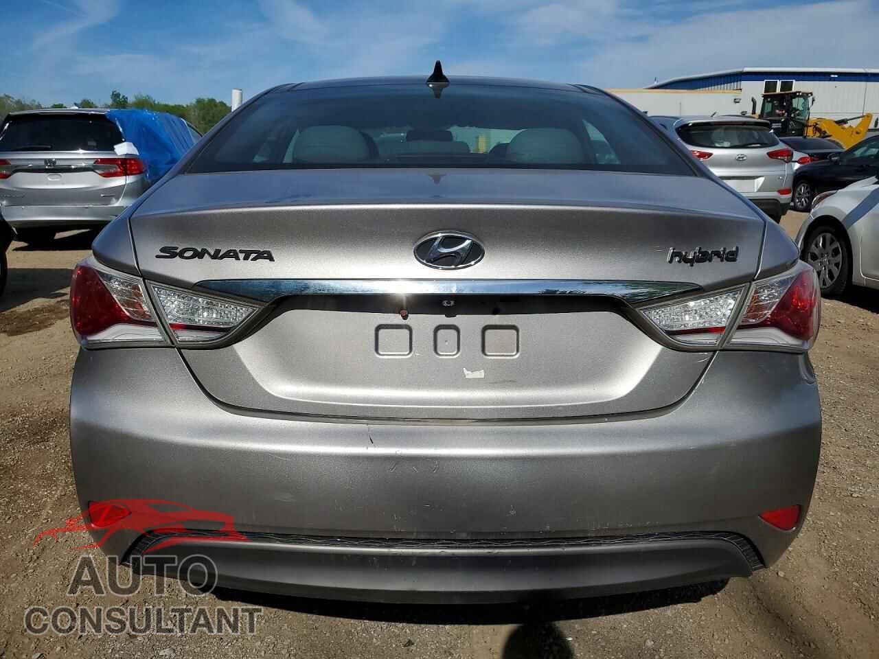 HYUNDAI SONATA 2012 - KMHEC4A40CA060313