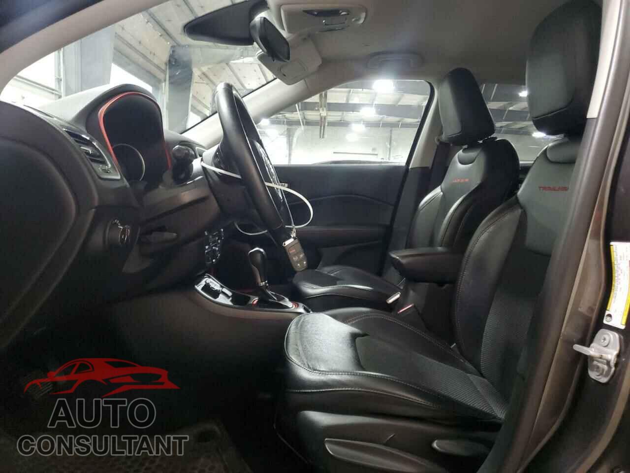 JEEP COMPASS 2019 - 3C4NJDDB2KT752469