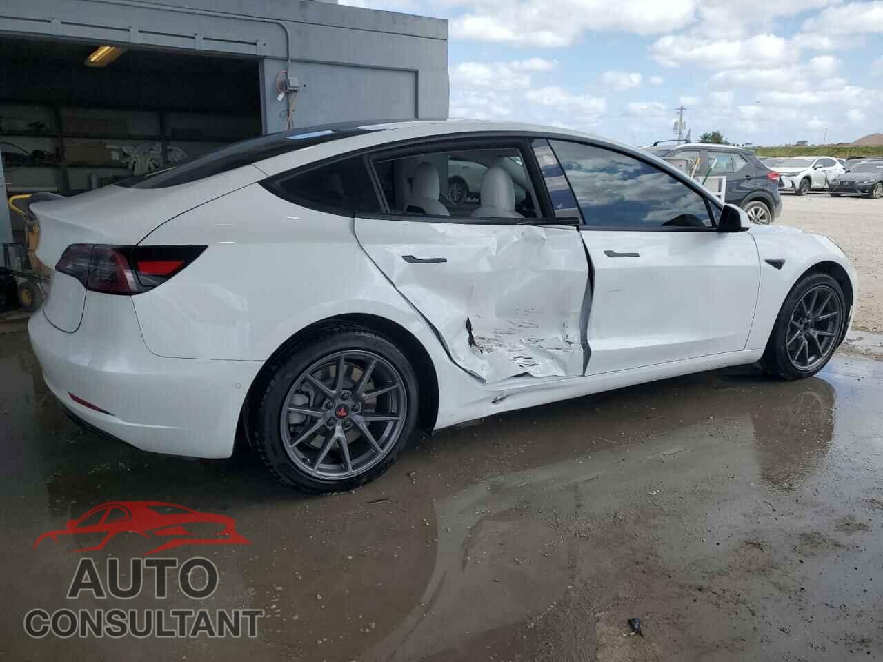 TESLA MODEL 3 2021 - 5YJ3E1EBXMF993027