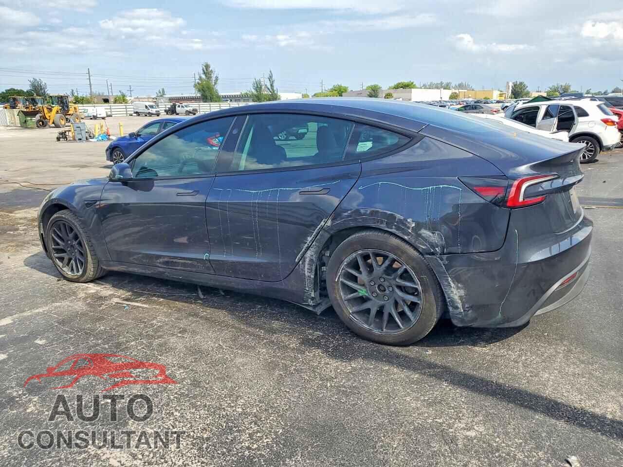 TESLA MODEL 3 2024 - 5YJ3E1EA8RF855694