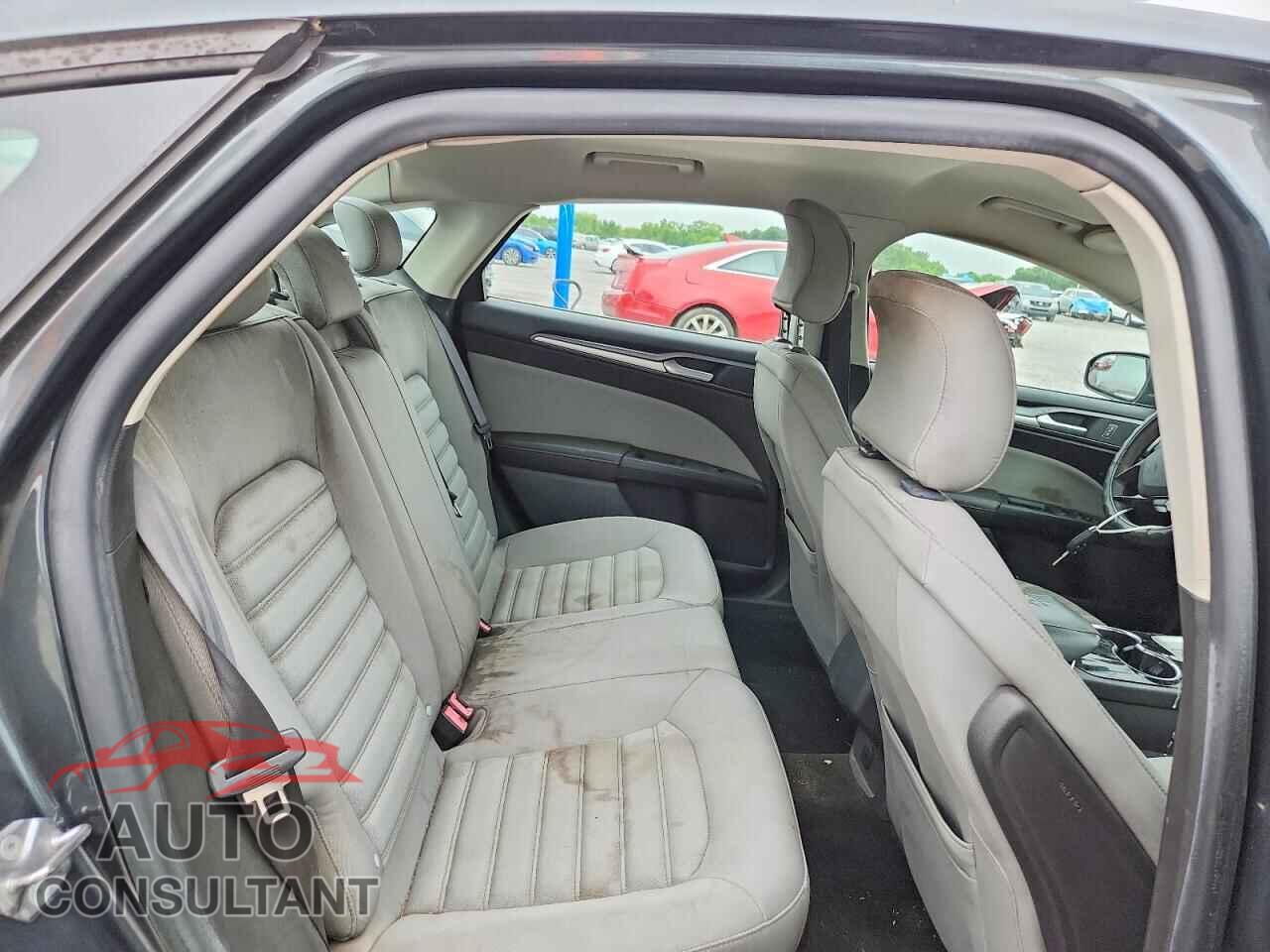 FORD FUSION 2015 - 3FA6P0G77FR243473