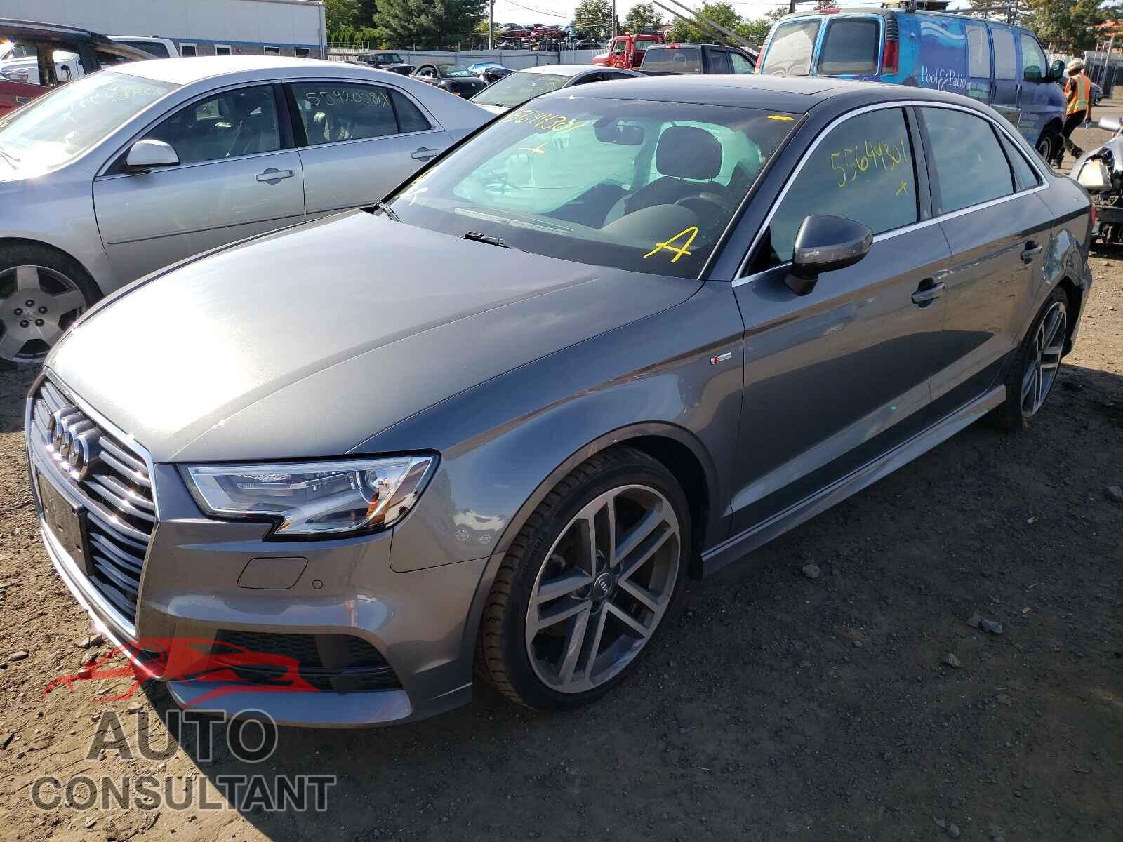 AUDI A3 2017 - WAUJ8GFF4H1075773