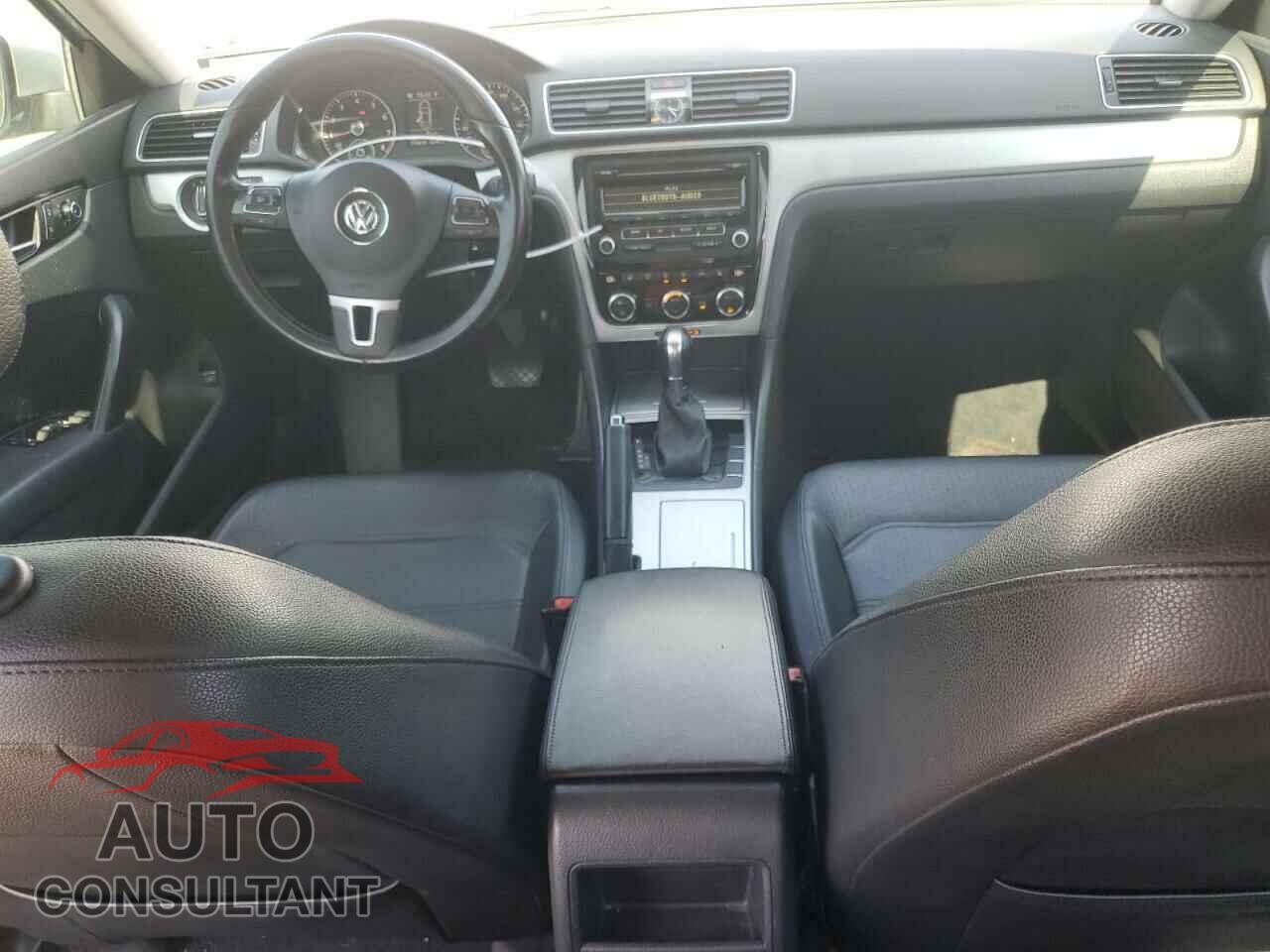 VOLKSWAGEN PASSAT 2012 - 1VWBP7A3XCC042049