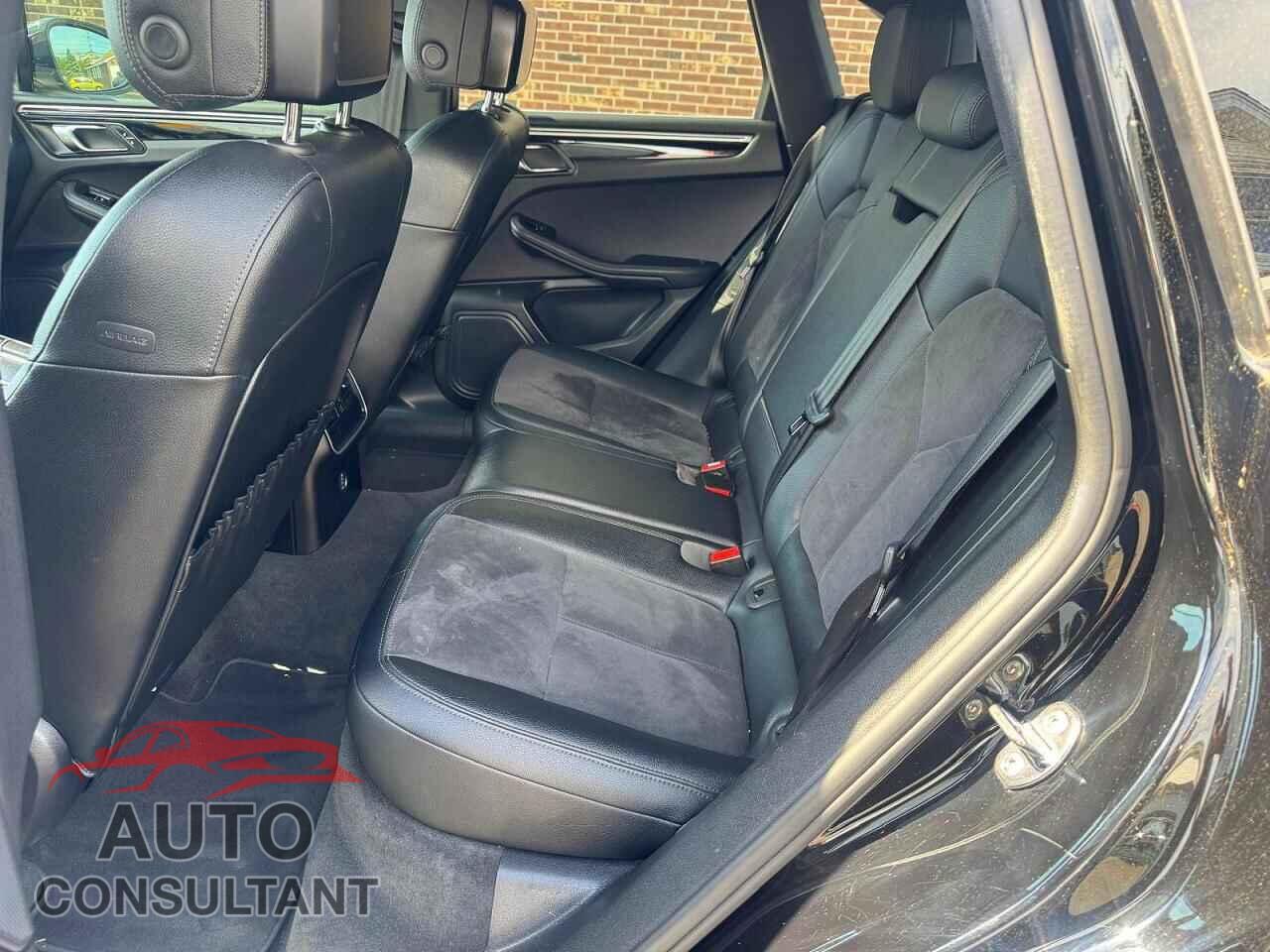PORSCHE MACAN 2017 - WP1AB2A54HLB15410