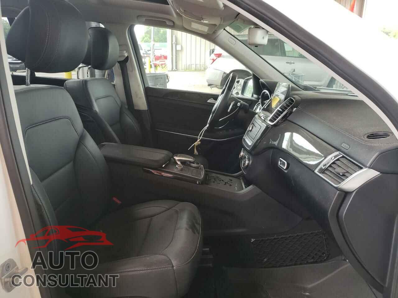 MERCEDES-BENZ GLS-CLASS 2018 - 4JGDF7DEXJB061551