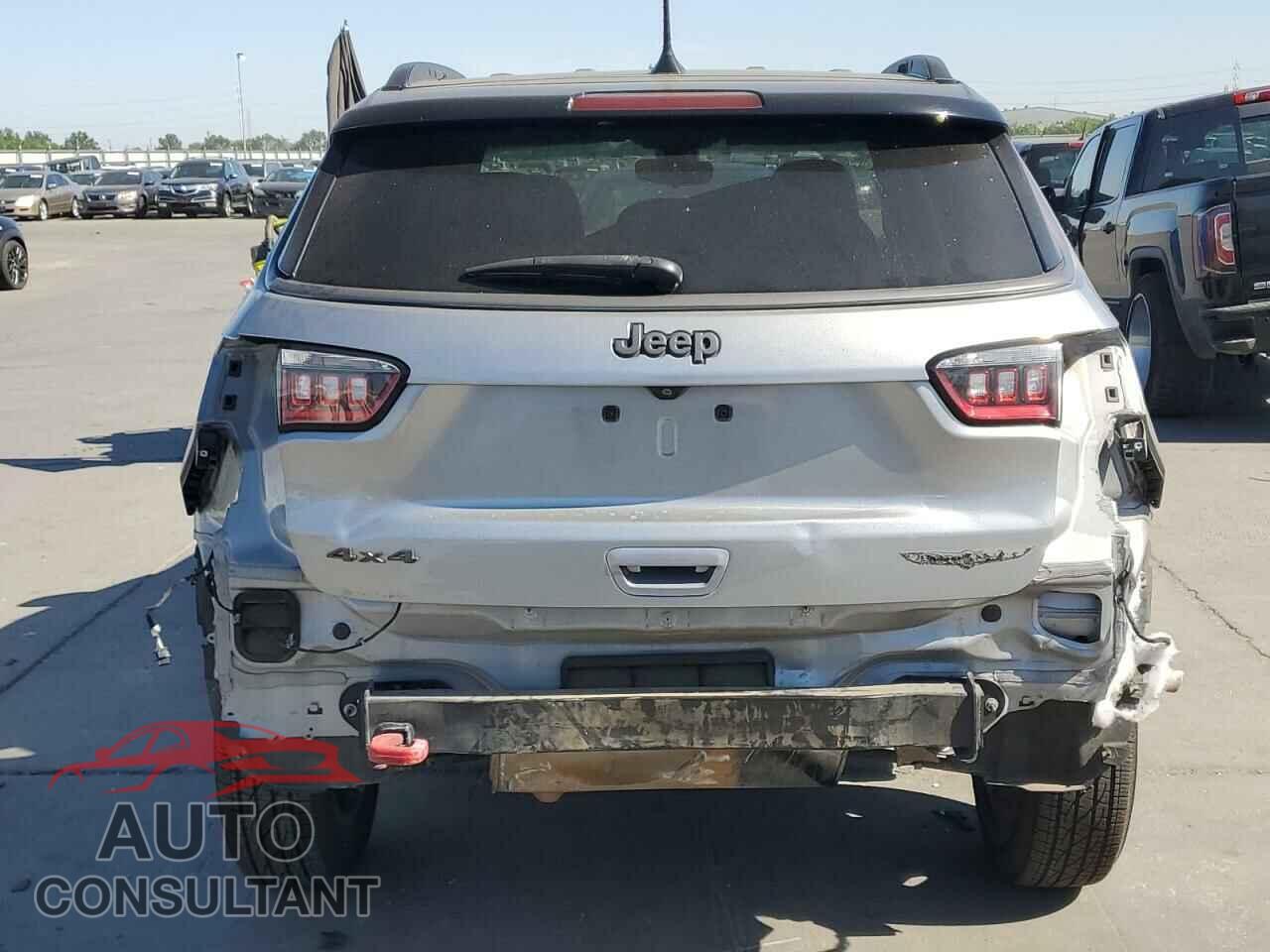 JEEP COMPASS 2019 - 3C4NJDDB2KT627598