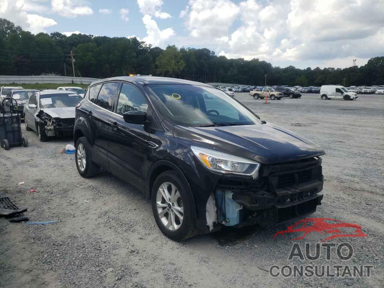 FORD ESCAPE 2017 - 1FMCU0GD3HUD50748