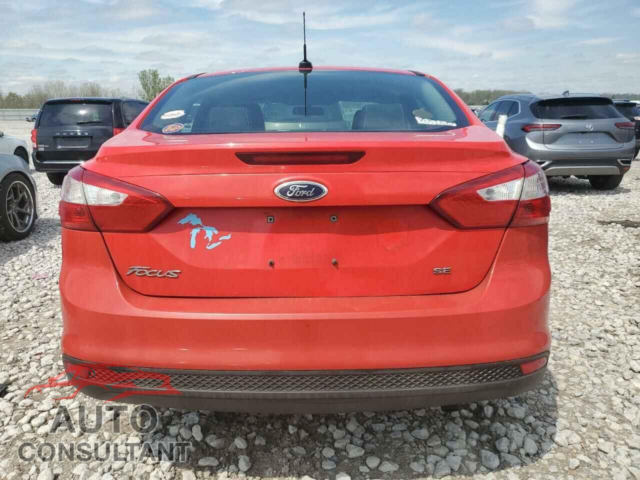 FORD FOCUS 2012 - 1FAHP3F23CL234716