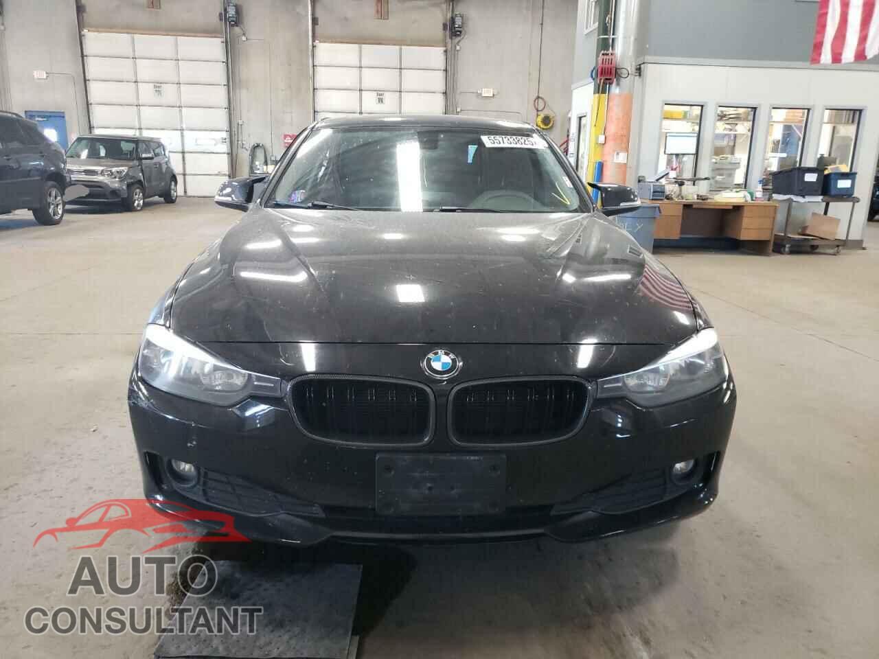 BMW 3 SERIES 2014 - WBA3C3C58EF983279