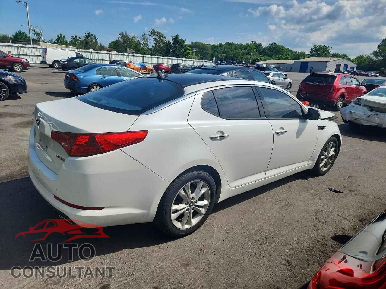 KIA OPTIMA 2011 - KNAGN4A75B5168948