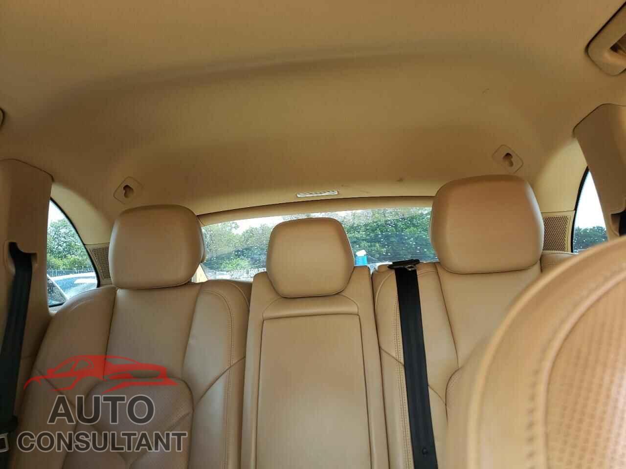 PORSCHE CAYENNE 2016 - WP1AA2A29GLA02110