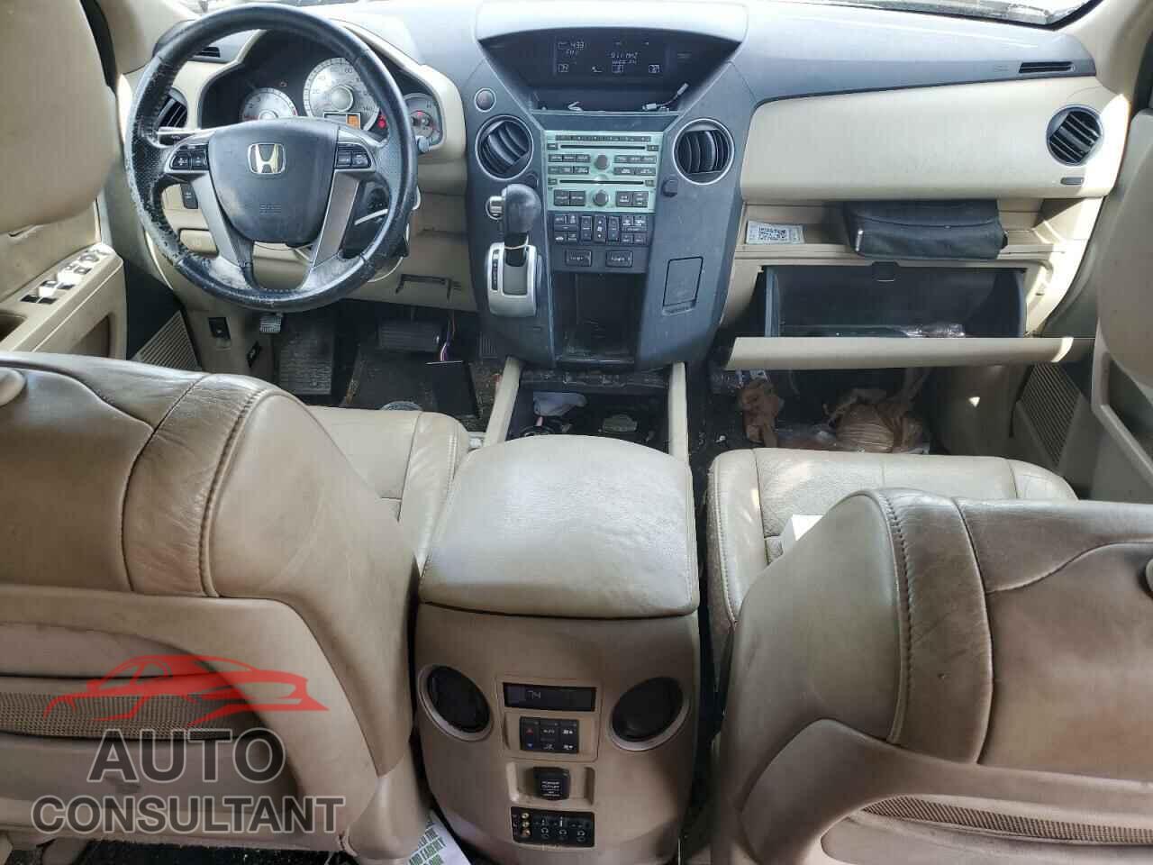 HONDA PILOT 2011 - 5FNYF4H69BB026277