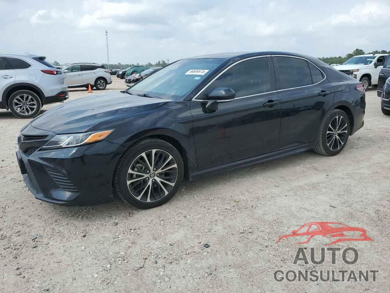 TOYOTA CAMRY 2018 - 4T1B11HK0JU670641