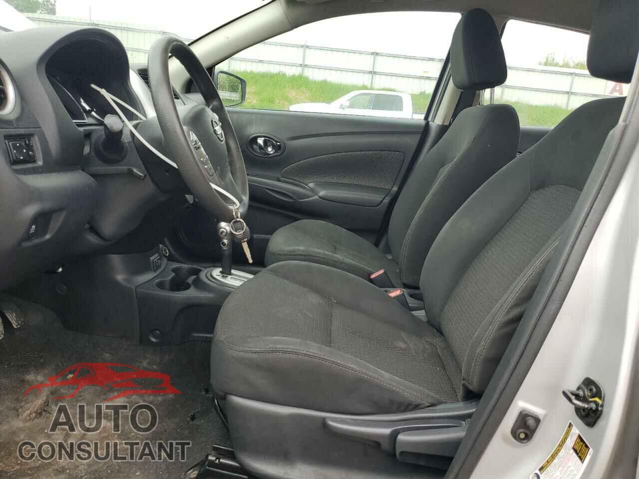 NISSAN VERSA 2019 - 3N1CN7AP3KL878212