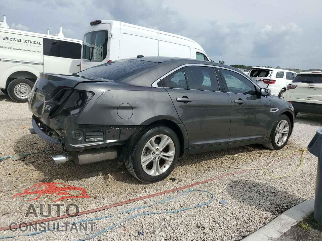 FORD TAURUS 2015 - 1FAHP2E82FG134829