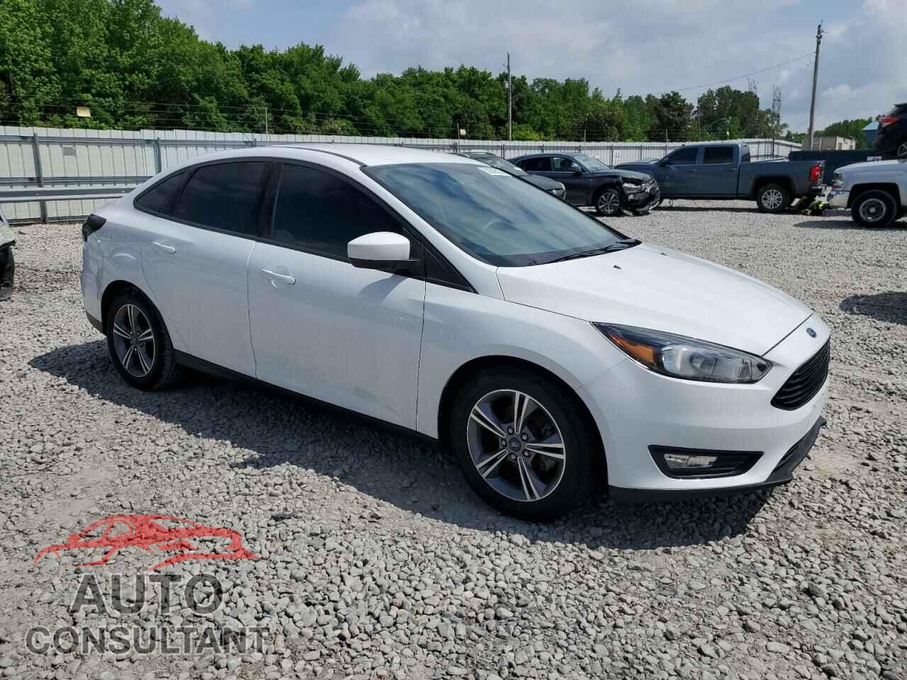 FORD FOCUS 2018 - 1FADP3FE3JL303295